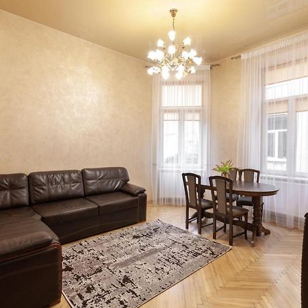 Alfa Apartments Levytskoho Lviv Exterior photo