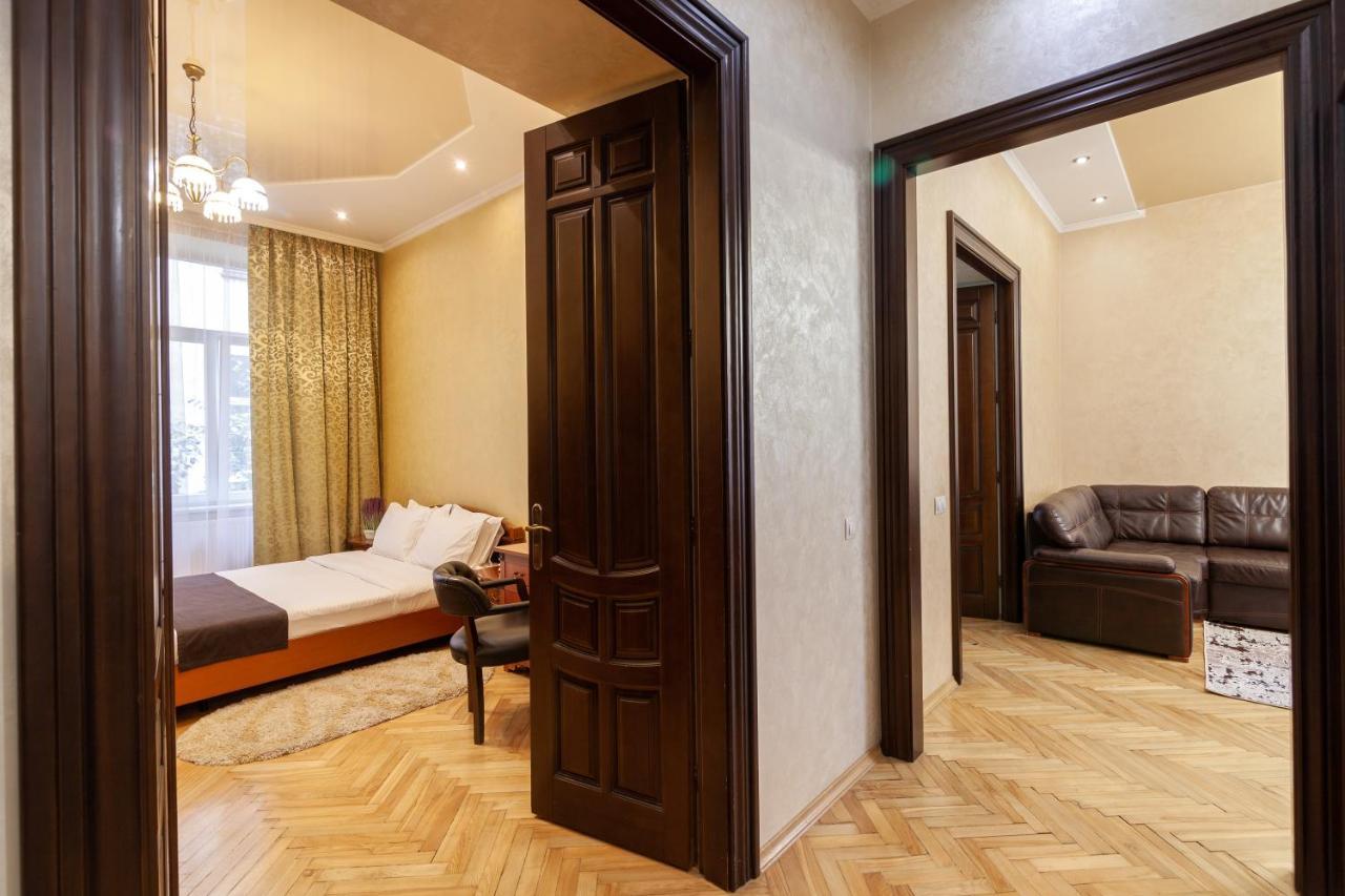 Alfa Apartments Levytskoho Lviv Exterior photo