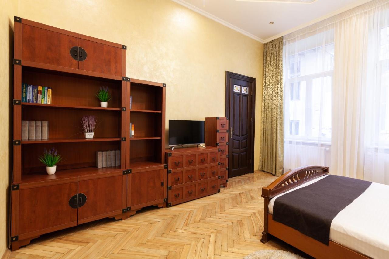 Alfa Apartments Levytskoho Lviv Exterior photo