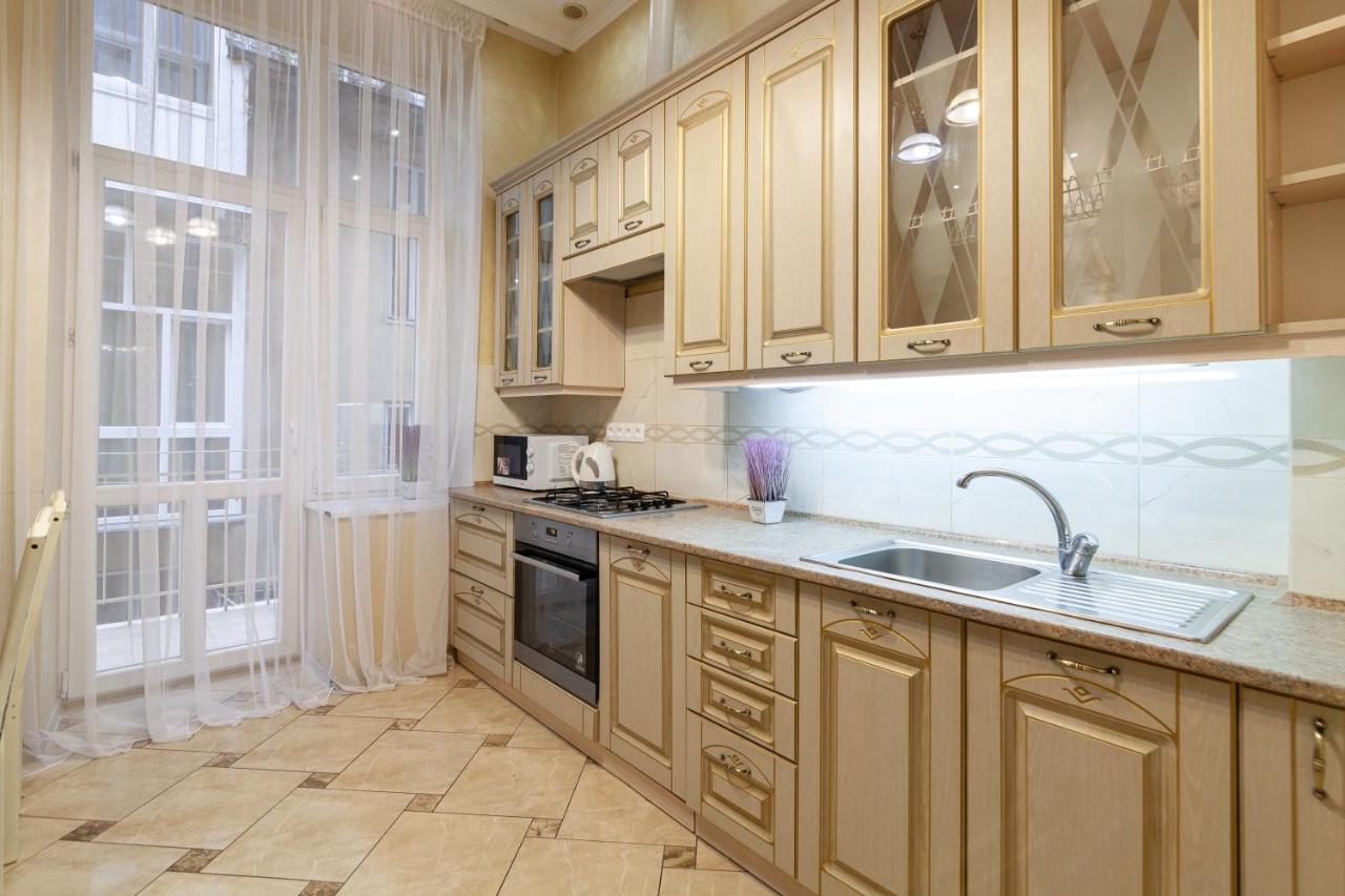 Alfa Apartments Levytskoho Lviv Exterior photo