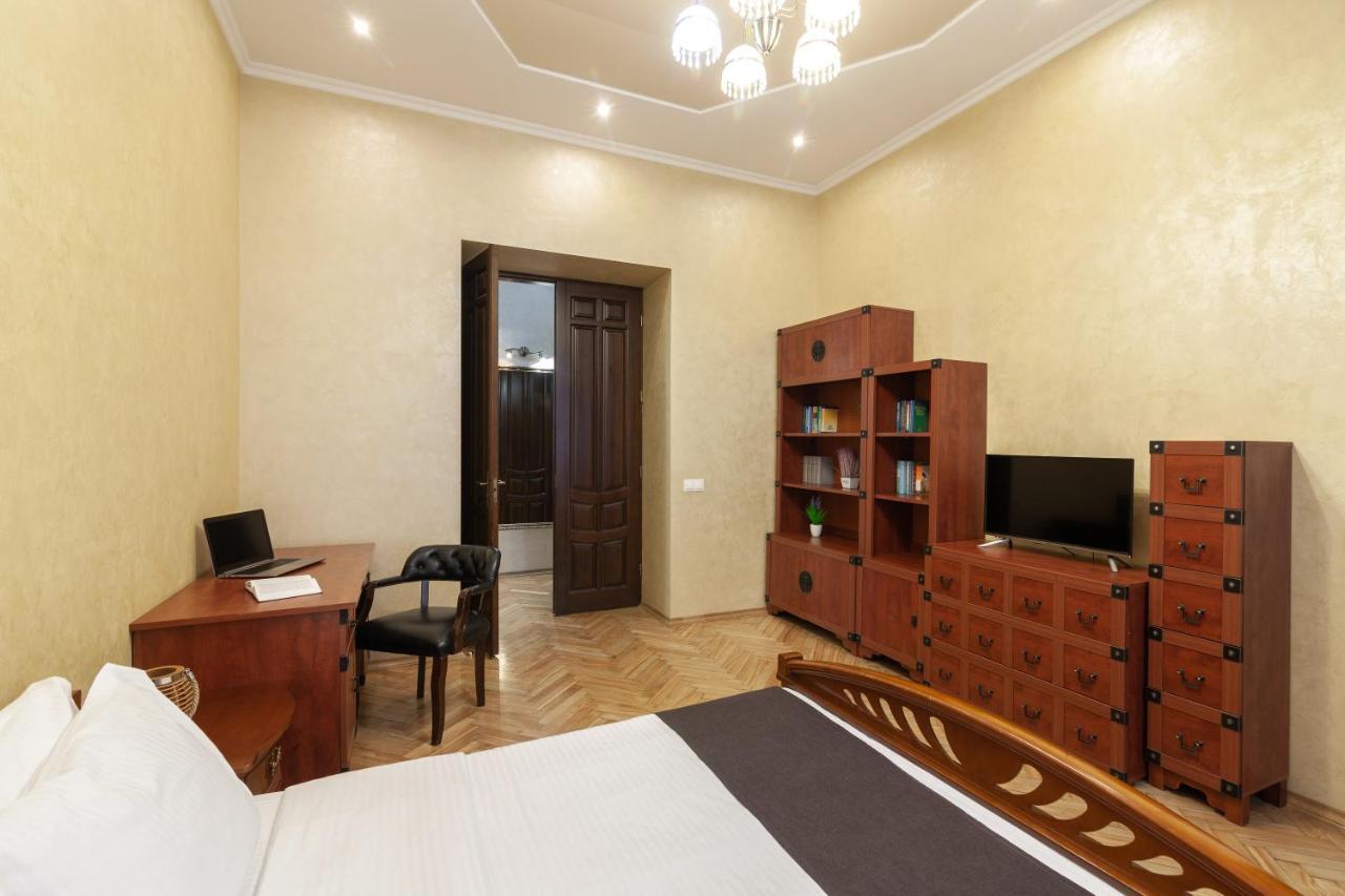 Alfa Apartments Levytskoho Lviv Exterior photo